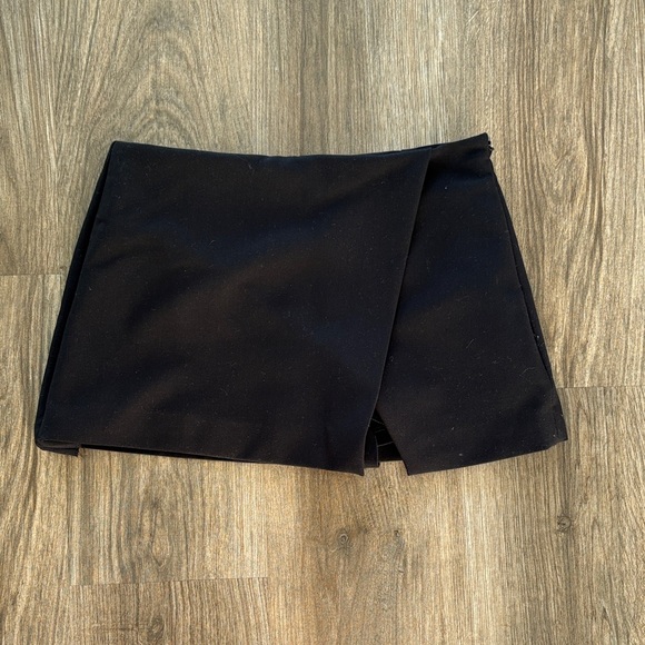 Zara Black Skort - Picture 1 of 3